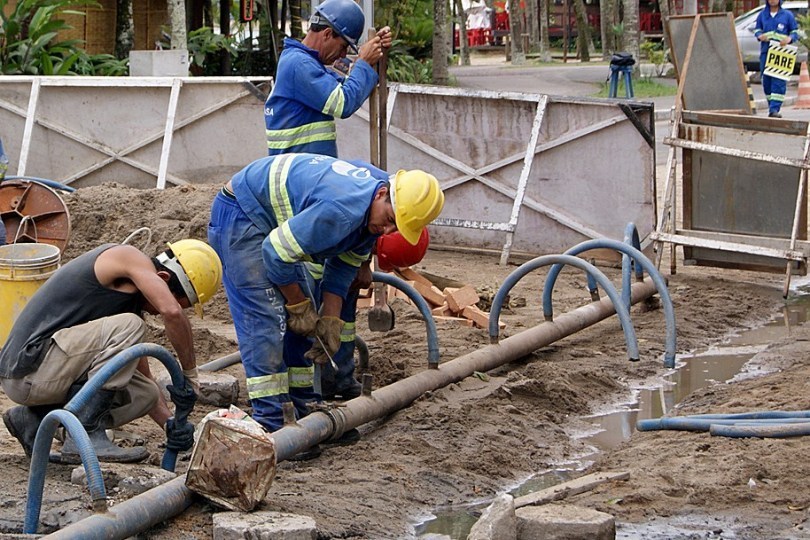 Obras Para Implanta O Das Redes Coletoras De Esgoto Est O Paralisadas