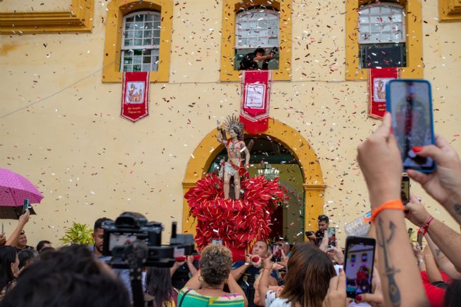 Levantamento do Mastro marca início das festividades da Festa do